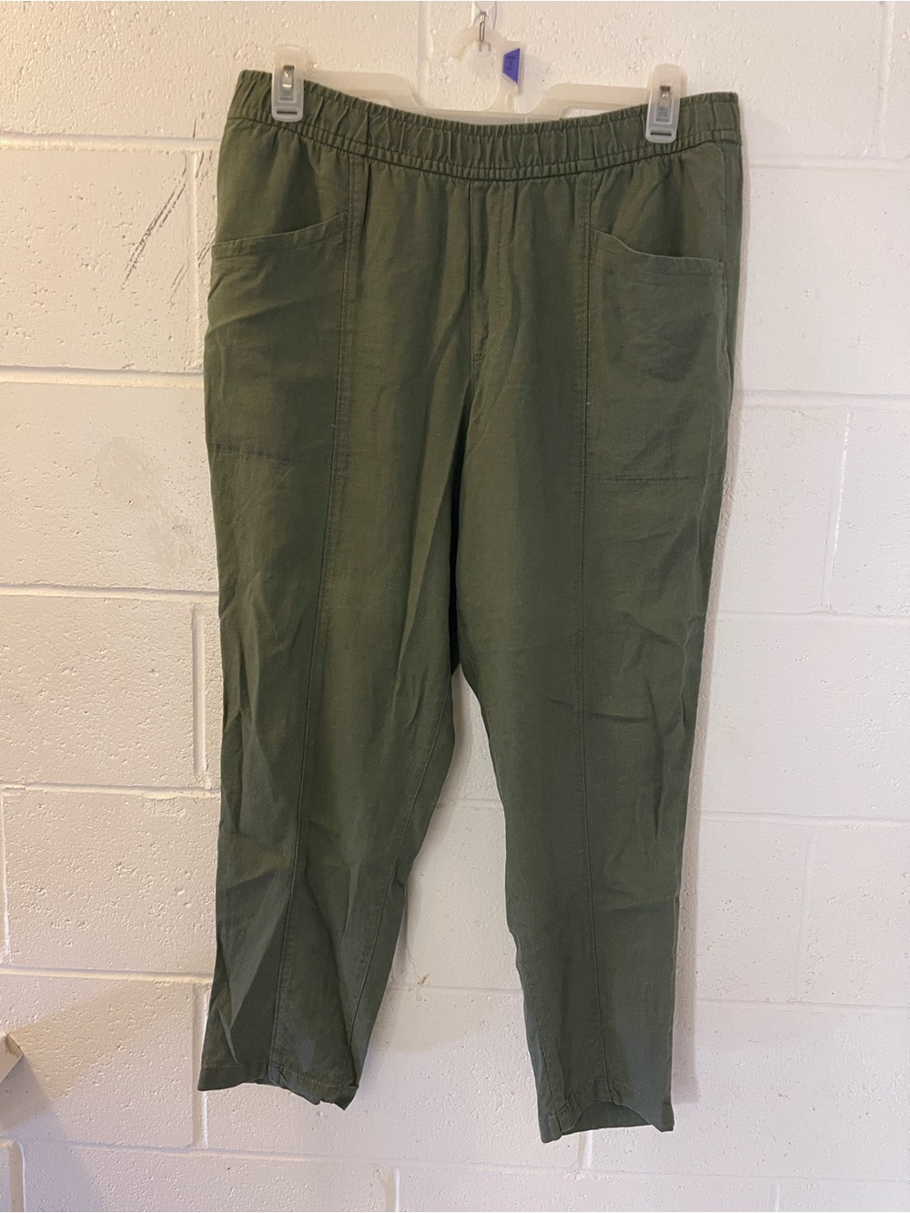 Old Navy Olive Green Elastic-Waist high rise straight taper L